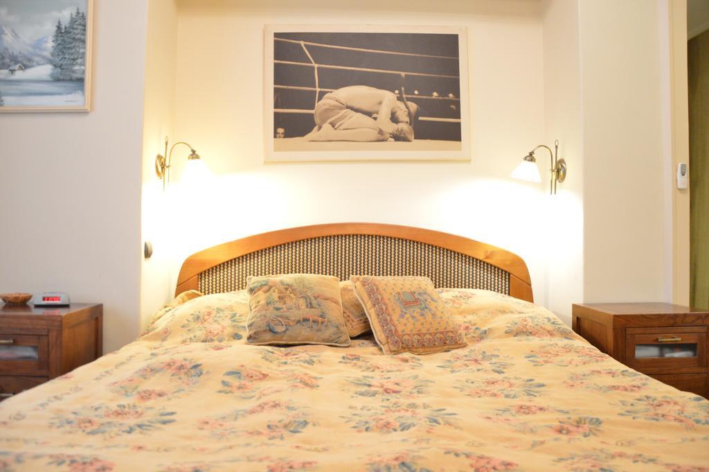 Classic Flat At Basilica Apartment บูดาเปสต์ ภายนอก รูปภาพ